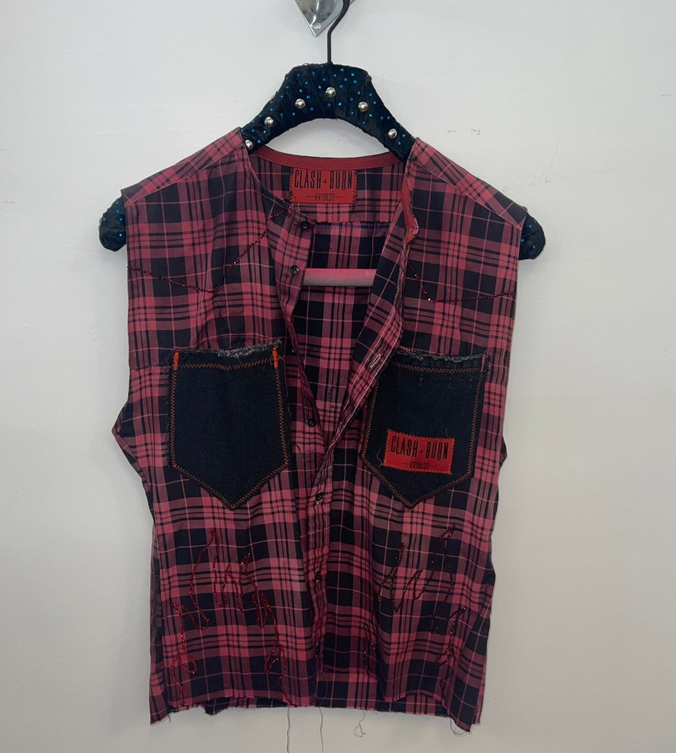 RED DYED CHECKERED MOTIF BUTTON UP