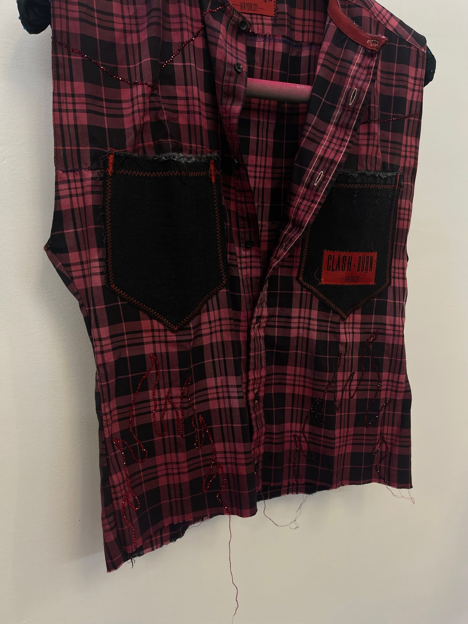 RED DYED CHECKERED MOTIF BUTTON UP